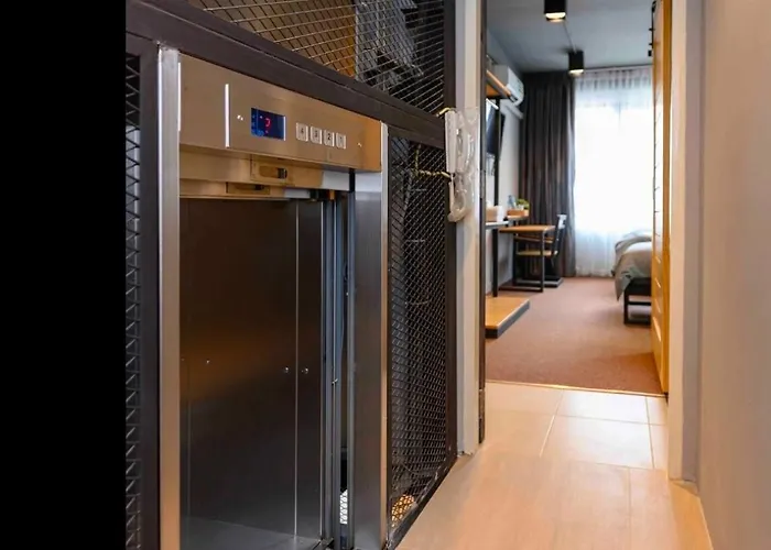 公寓 Copper - Private Room, Center, Mrt, Wi-fi, B1 *